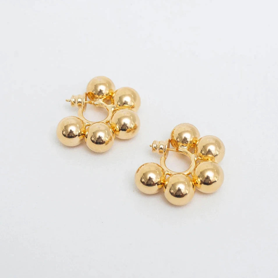 ALEXIA HOOP EARRINGS - LARGE METAL SPHERES, GOLD PLATED
