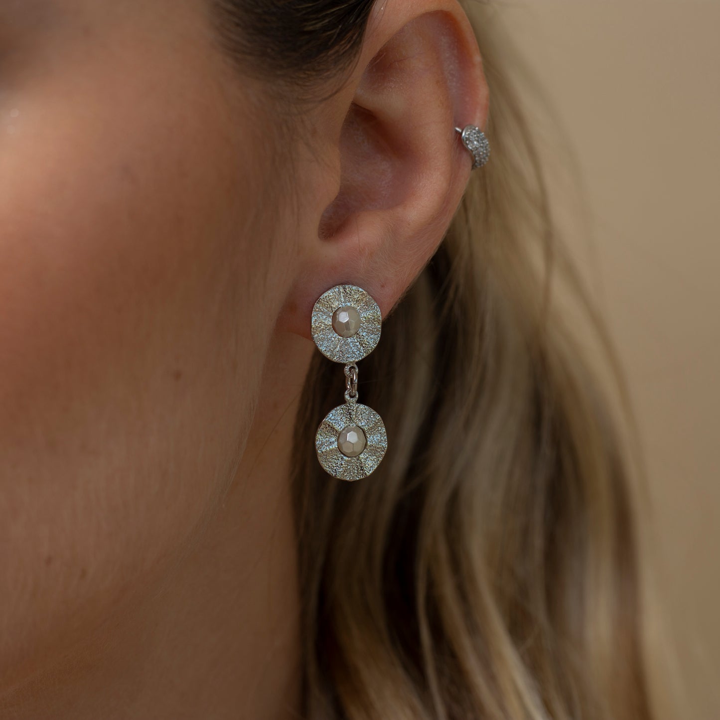 Discos Earrings White Rhodium Plated