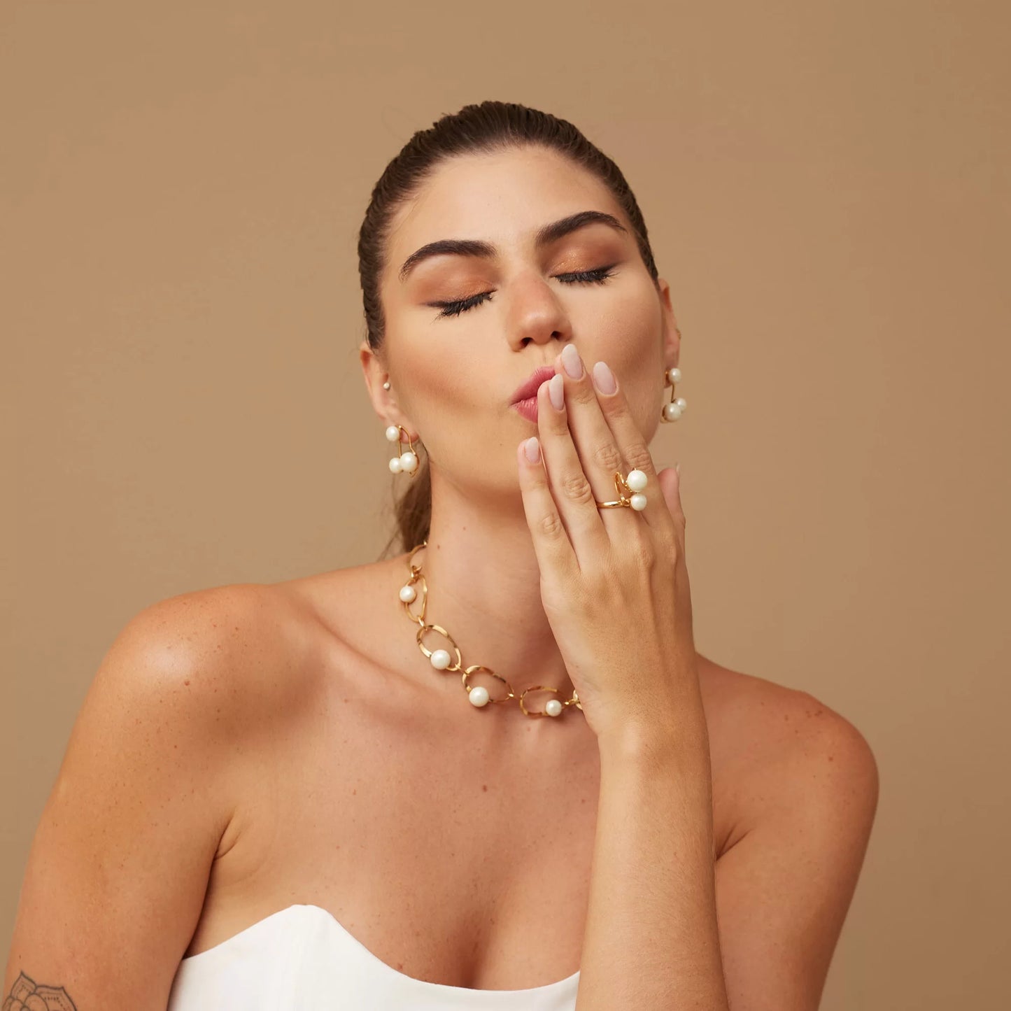 ART PEARLS RING