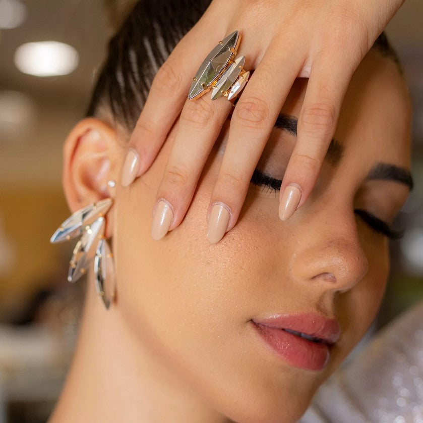 GRAY NAVETES RING GOLD PLATED