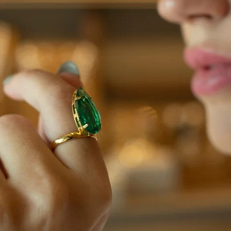 OLIVIA RING GREEN CRYSTAL GOLD PLATED