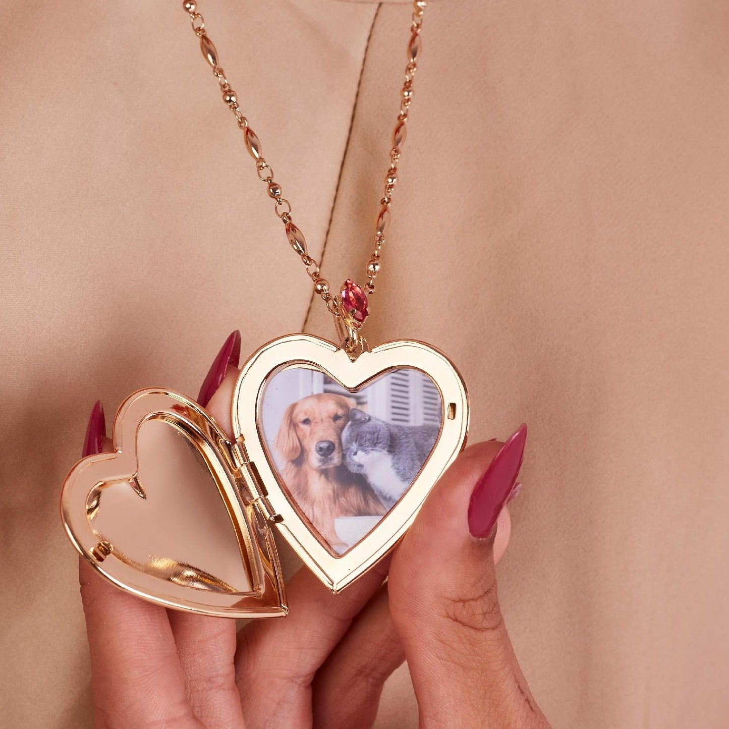 Bello Locket Necklace Gold Plated
