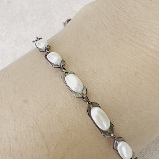 Kilie Pearl Bracelet Black Rhodium Plated