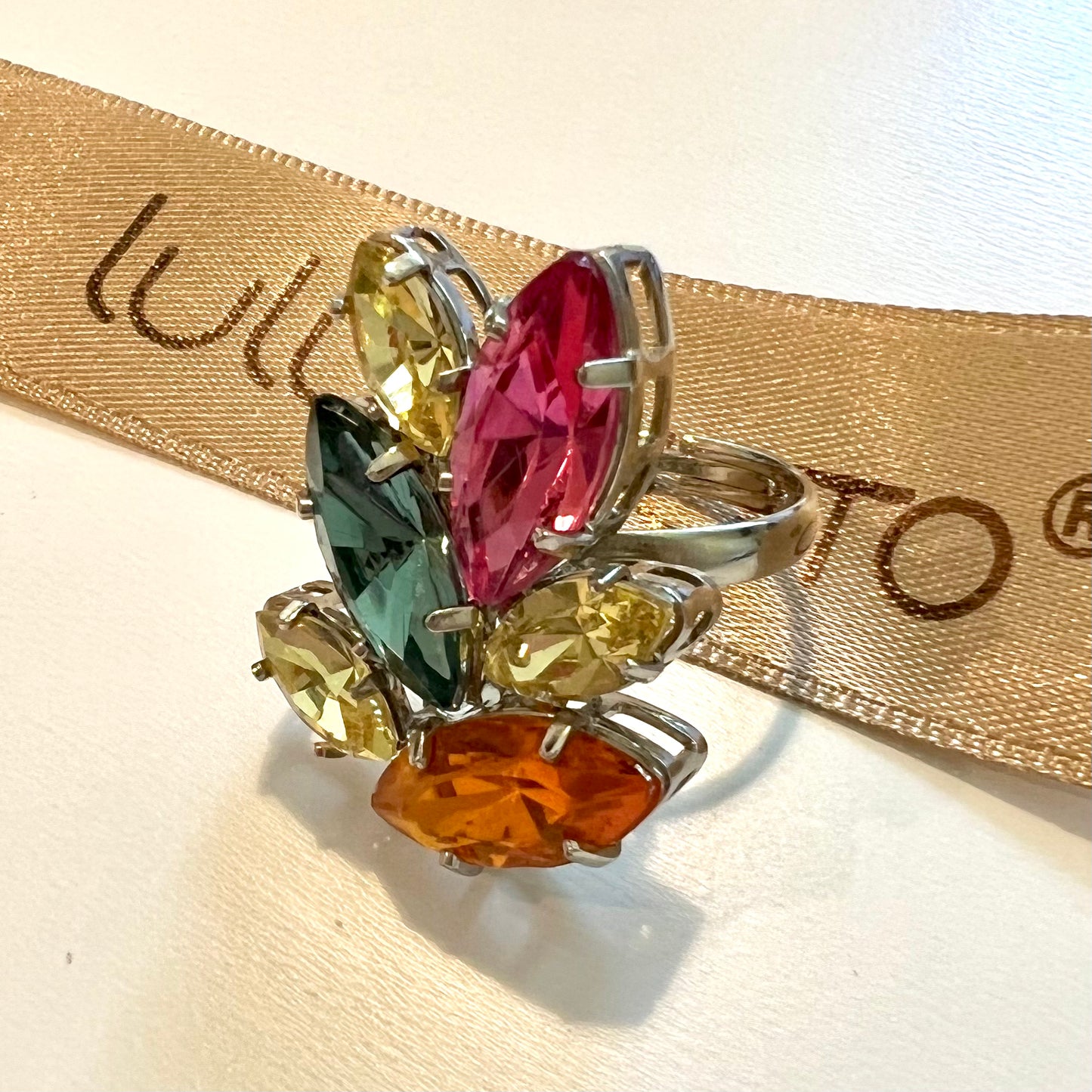 Vitta Crystals Ring White Rhodium Plated