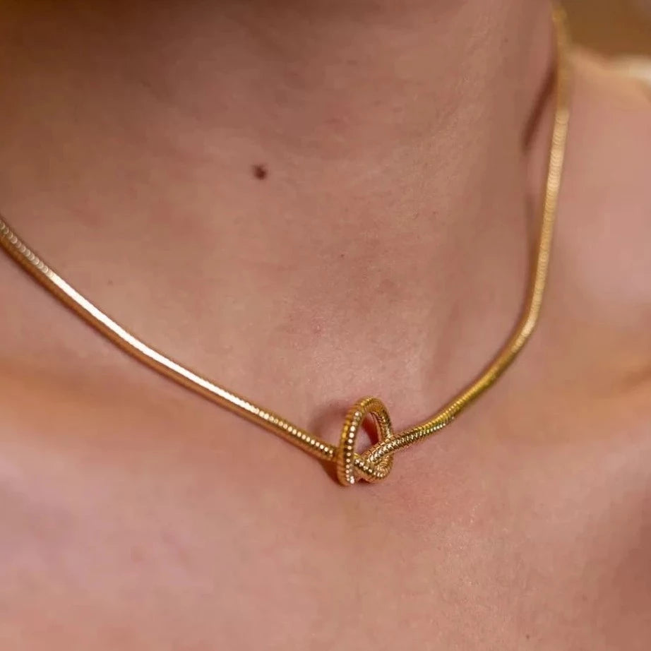 Knot Choker Gold Plated