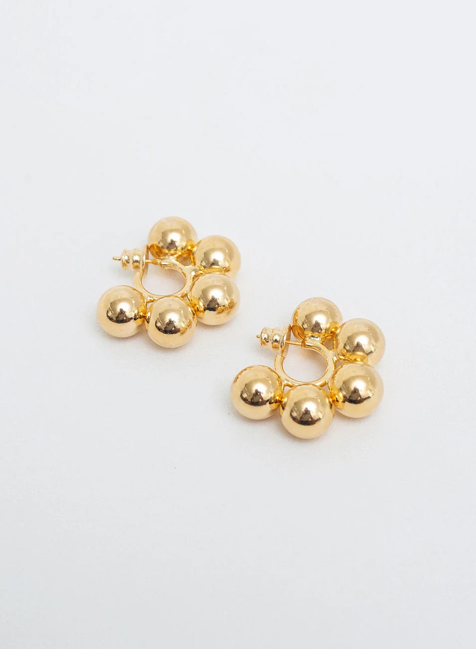 ALEXIA HOOP EARRINGS - LARGE METAL SPHERES, GOLD PLATED