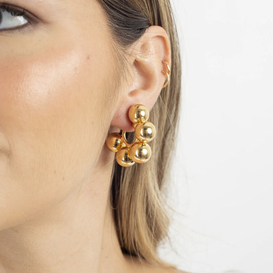 ALEXIA HOOP EARRINGS - LARGE METAL SPHERES, GOLD PLATED