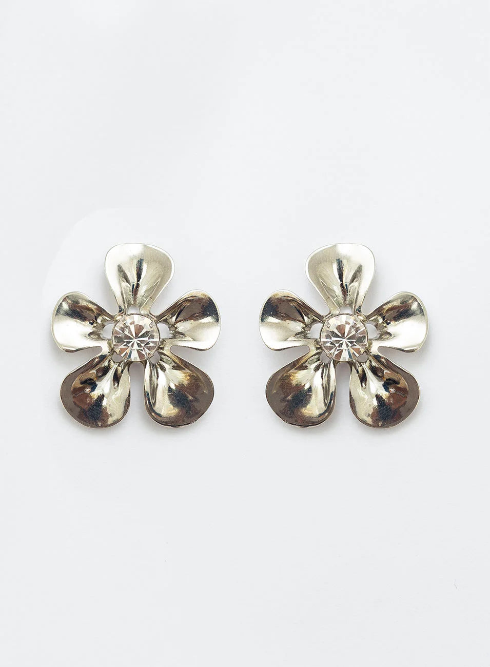 FLOWER BASE EARRINGS CRYSTAL WHITE RHODIUM PLATED