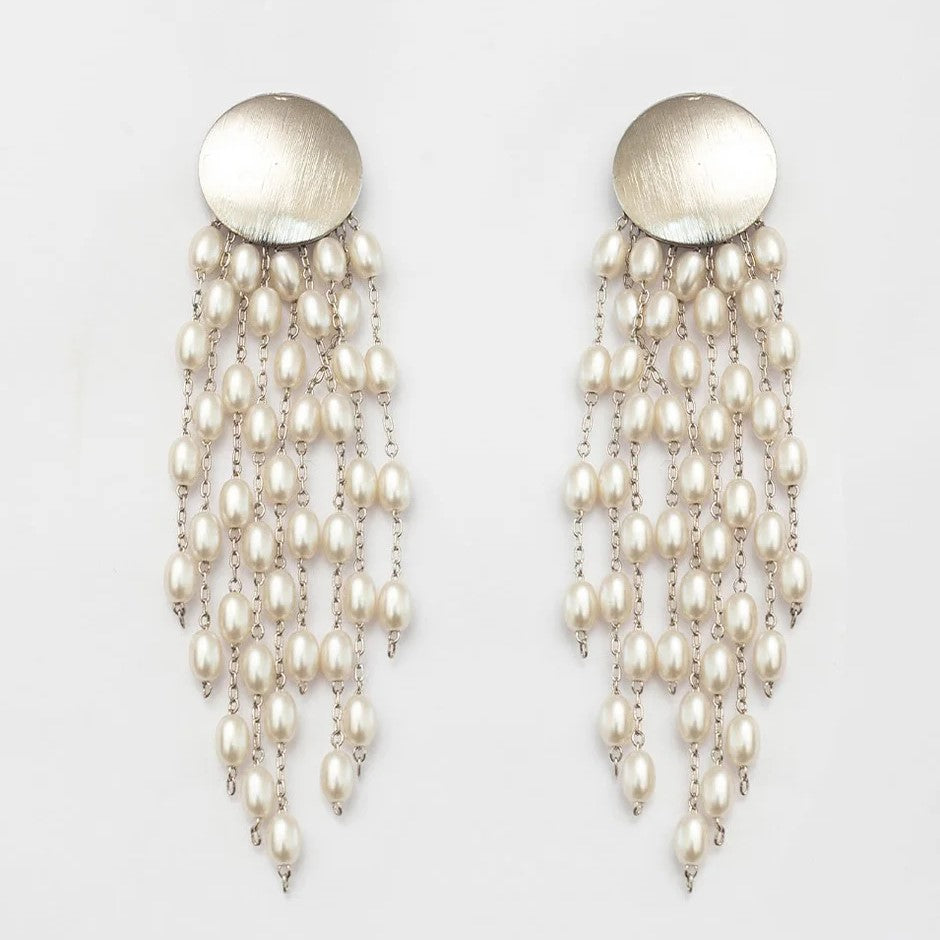 PEARL FRINGE EARRINGS WITH WHITE RHODIUM PLATING