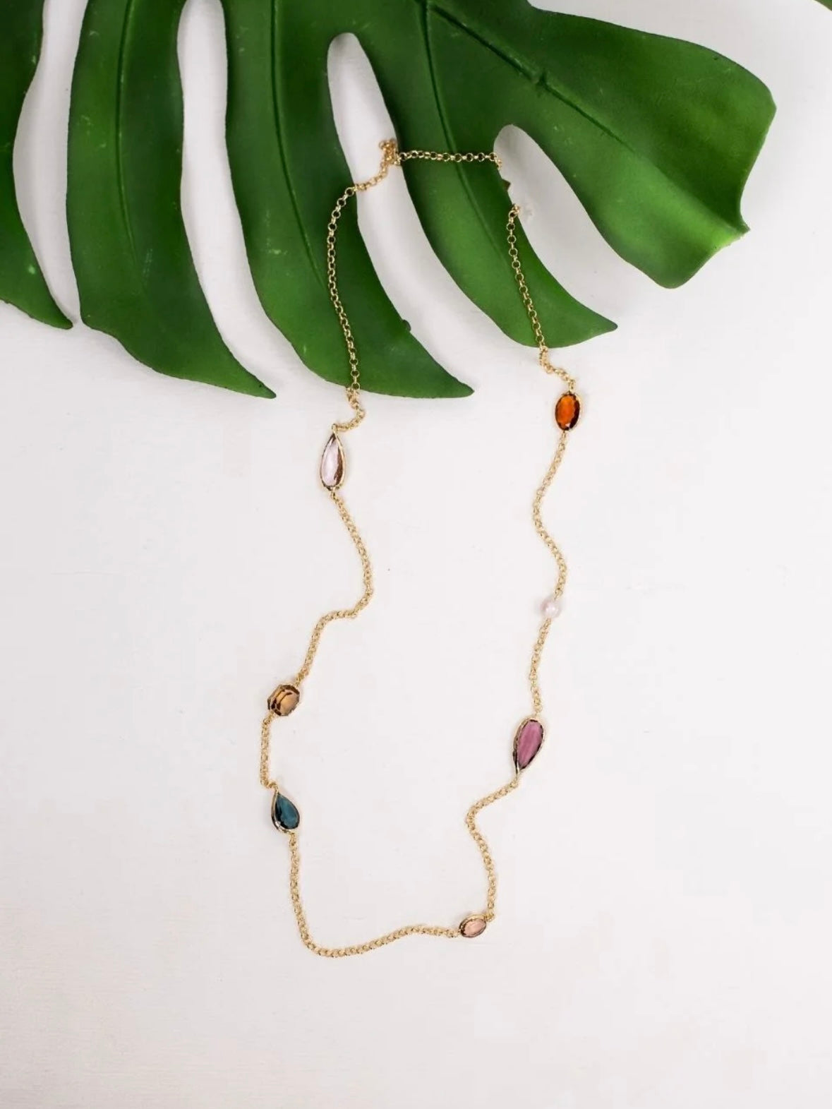 COLAR NATURE CRISTAIS COLORIDOS BANHO OURO