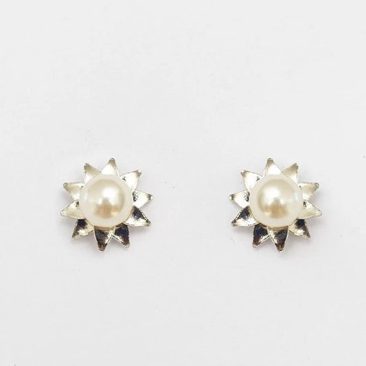Mini Flower Pearl Earrings White Rhodium Plating