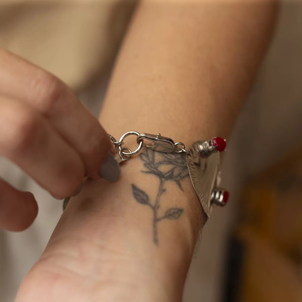 Cherry Bracelet with Bordeaux Resin Disc, White Rhodium Plating