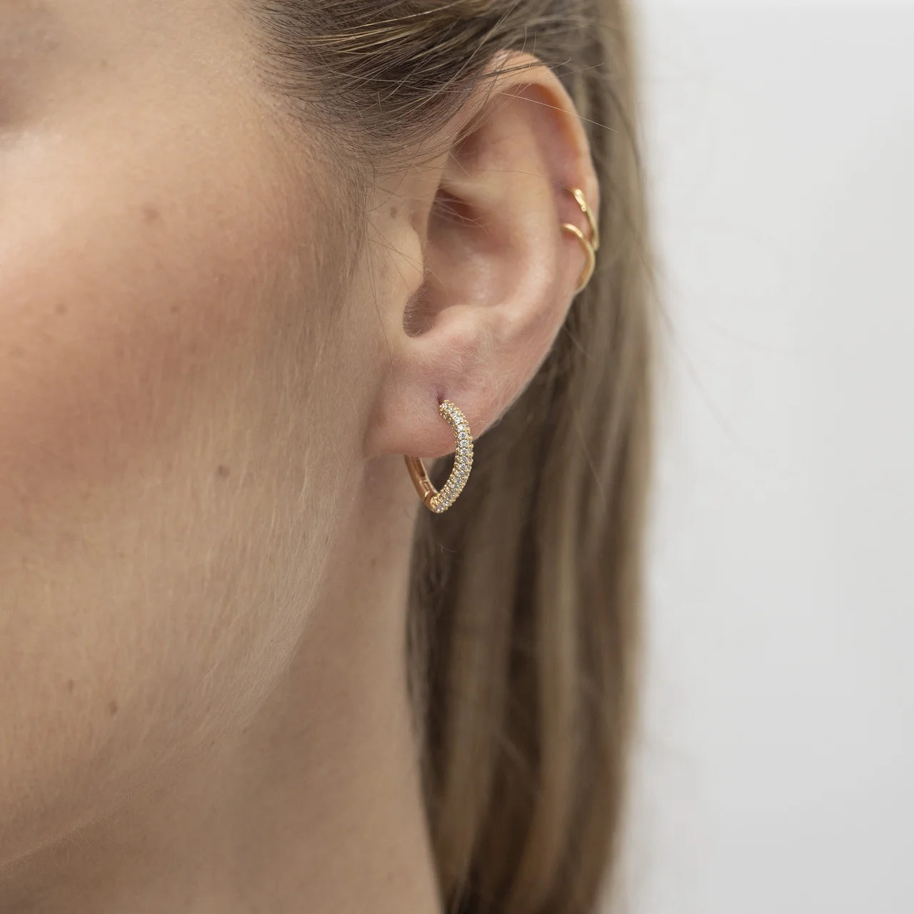 Heart-Shaped Hoop Earrings with Zirconia | Gold Plated