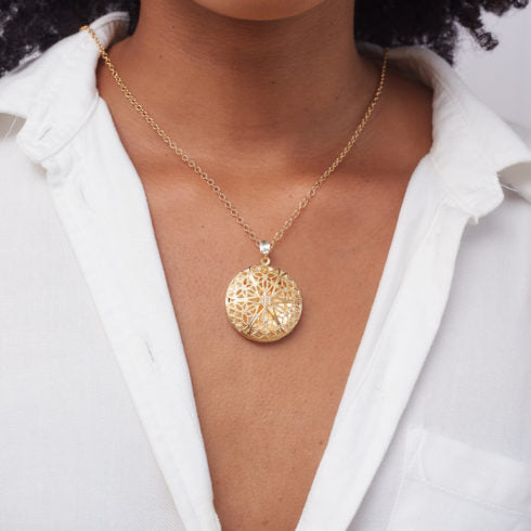 Round Arabesque Locket Necklace Gold