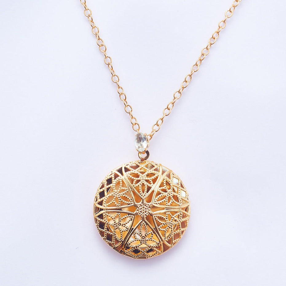 Round Arabesque Locket Necklace Gold