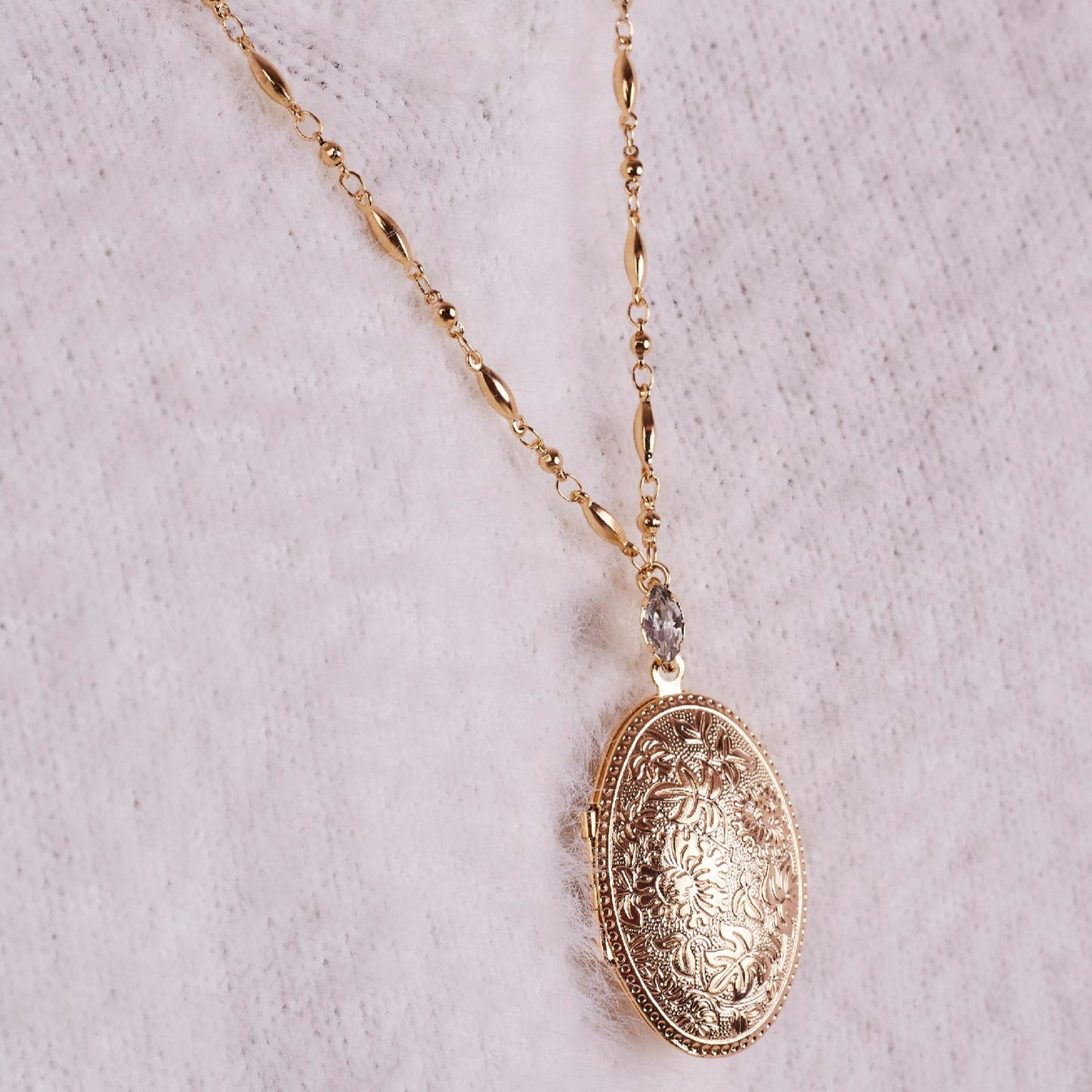 Floral Oval Locket Necklace Gold Plated