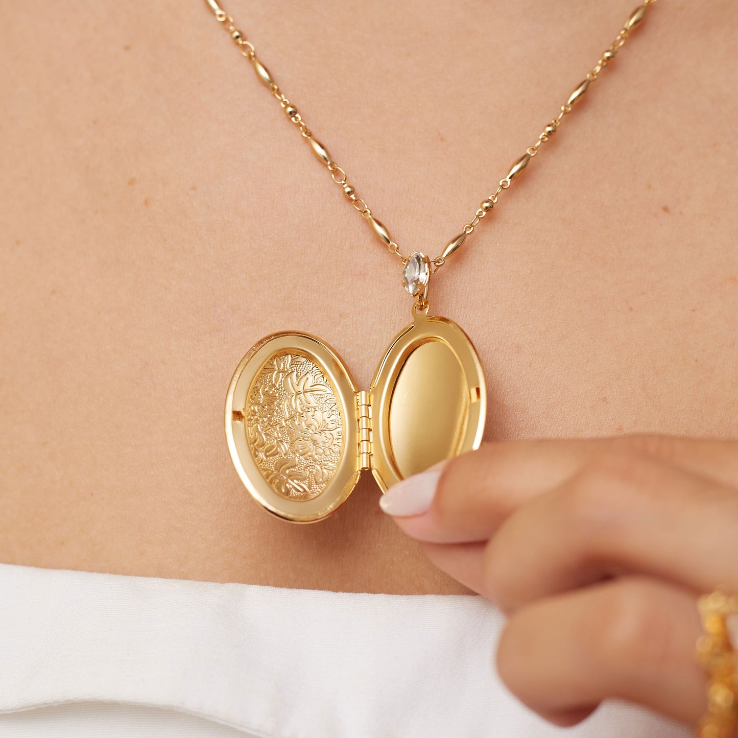 Floral Oval Locket Necklace Gold Plated